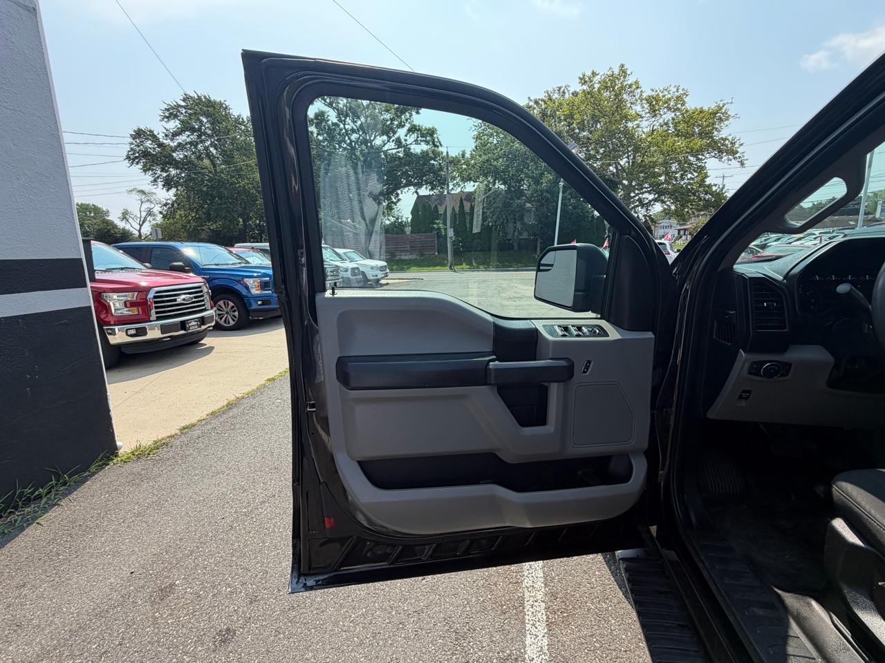 Ford F-150 XL SuperCab 6.5-ft. Bed 4WD 2019