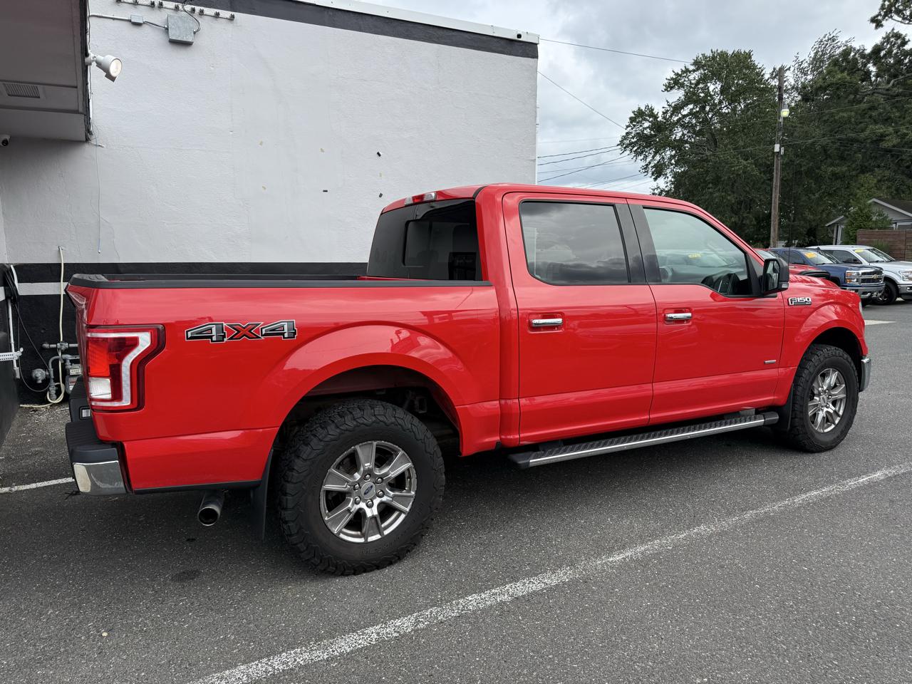 Ford F-150 XLT 4WD SuperCrew 5.5' Box 2015