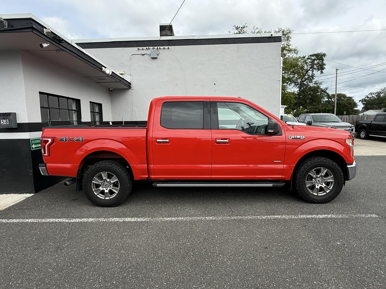 Ford F-150 XLT 4WD SuperCrew 5.5' Box 2015