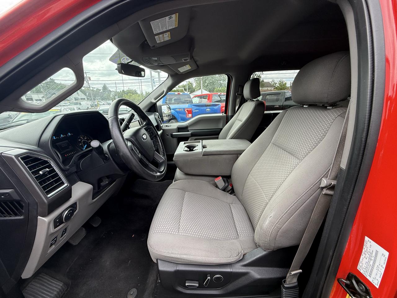 Ford F-150 XLT 4WD SuperCrew 5.5' Box 2015
