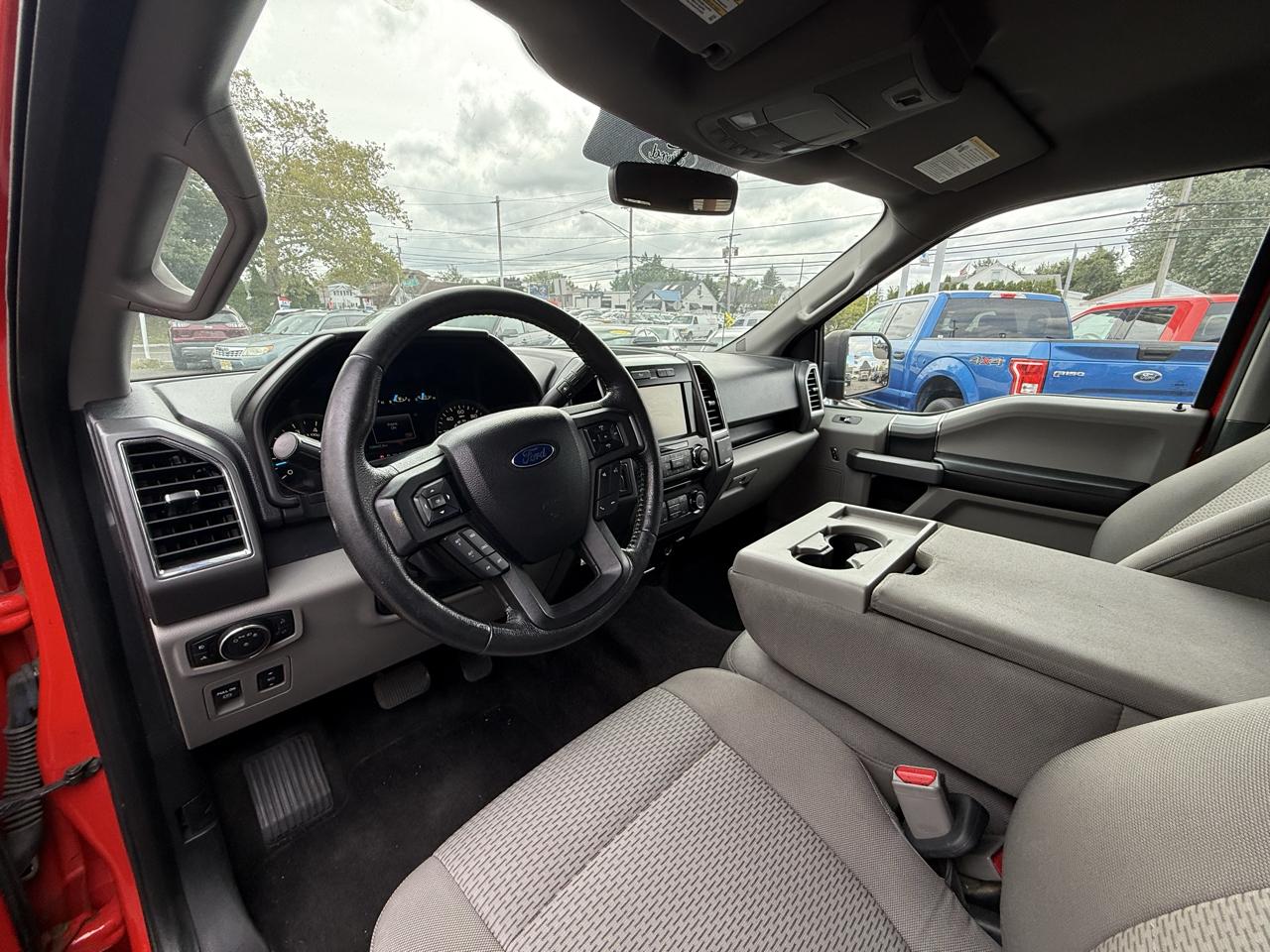 Ford F-150 XLT 4WD SuperCrew 5.5' Box 2015