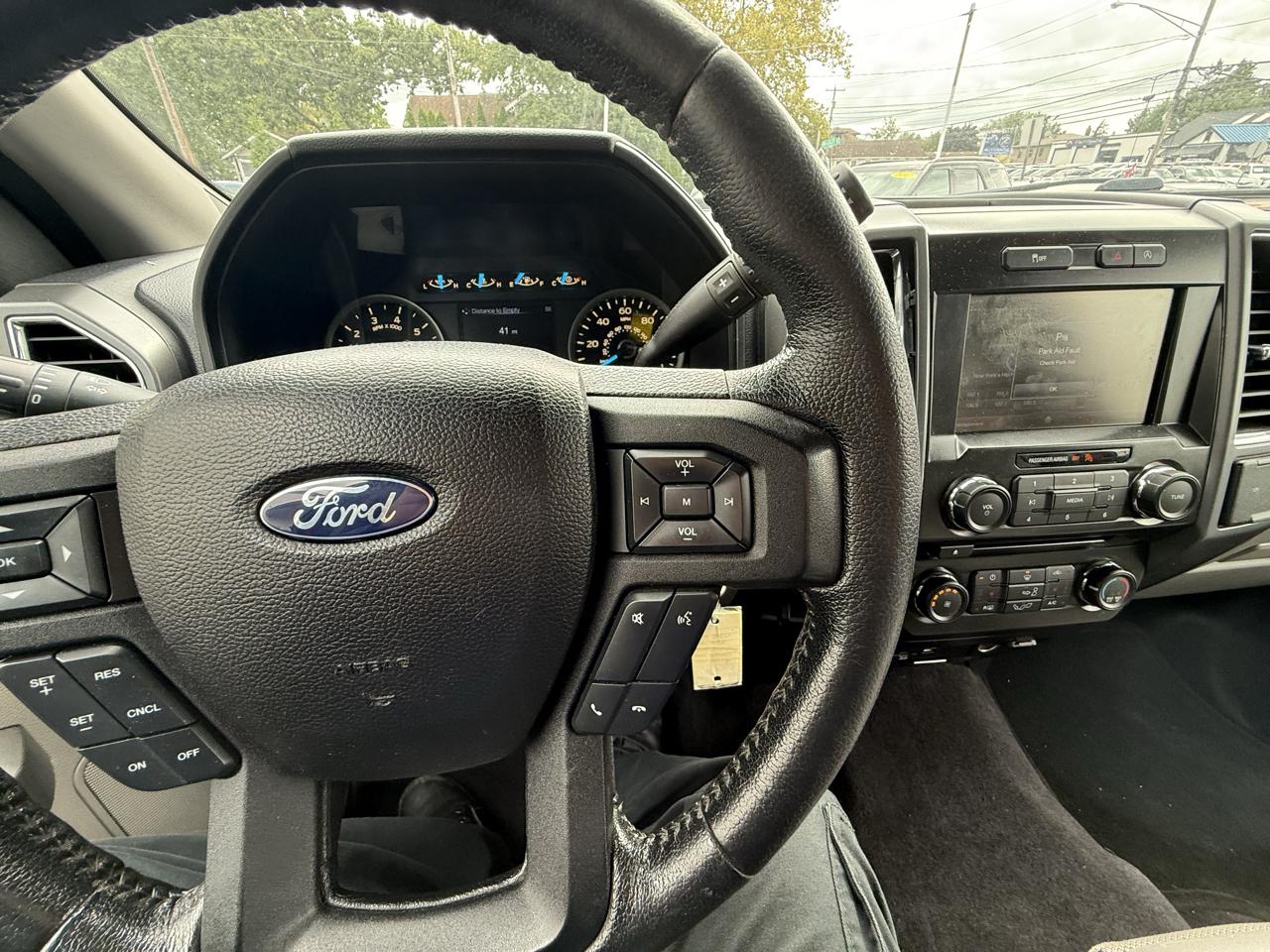 Ford F-150 XLT 4WD SuperCrew 5.5' Box 2015