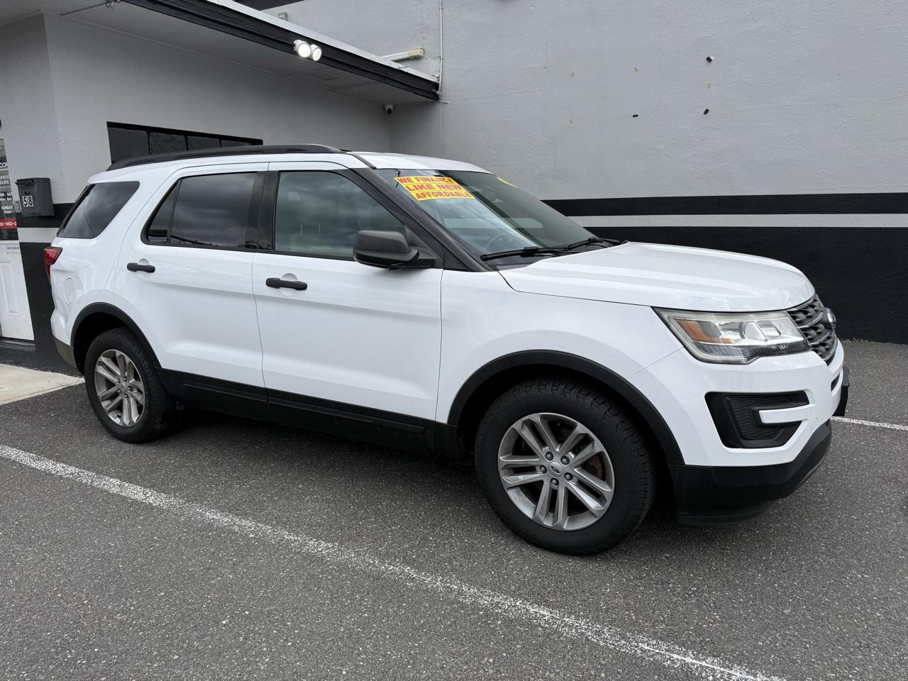 Ford Explorer Base 4WD 2017