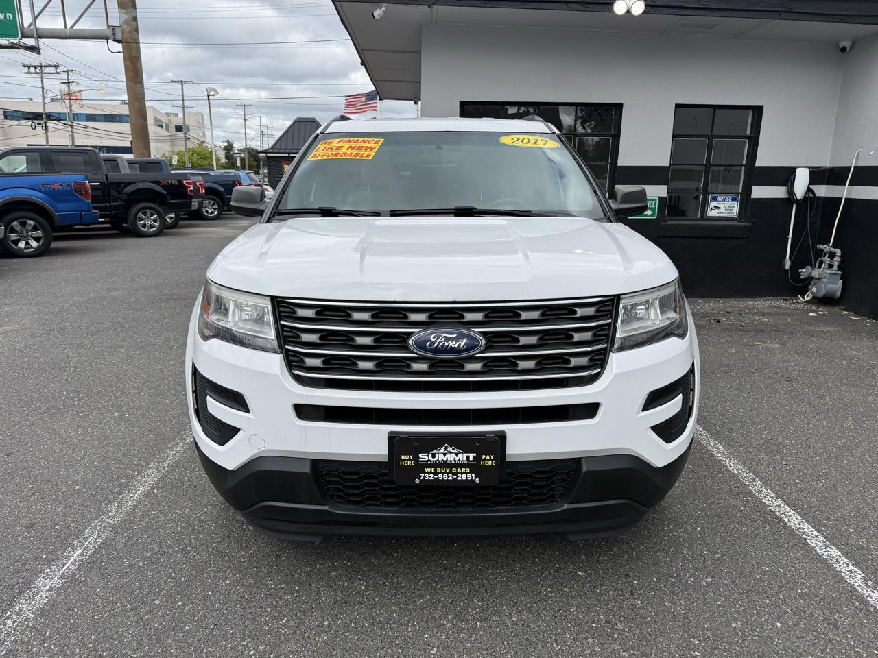 Ford Explorer Base 4WD 2017