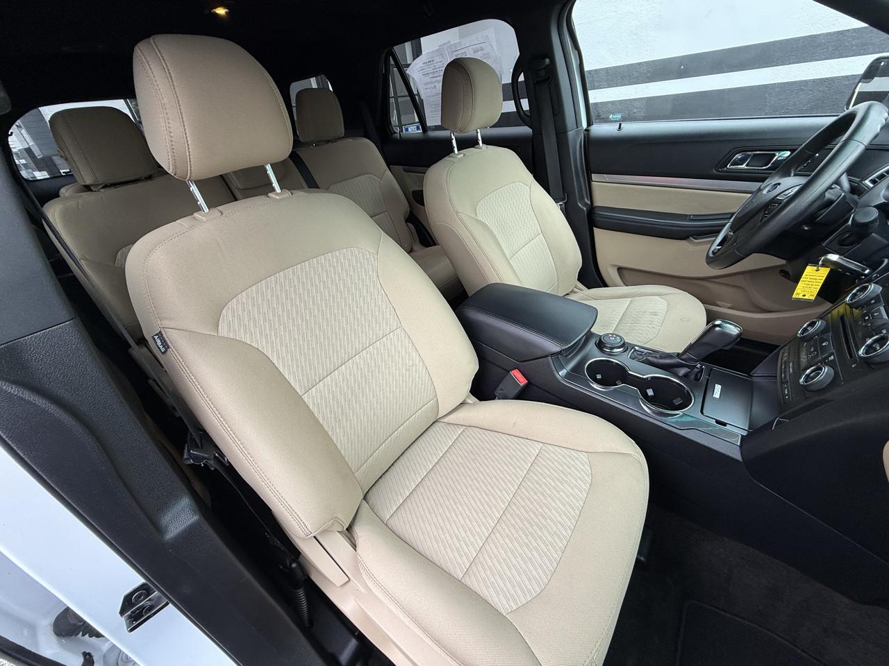 Ford Explorer Base 4WD 2017