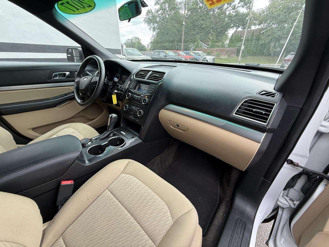 Ford Explorer Base 4WD 2017