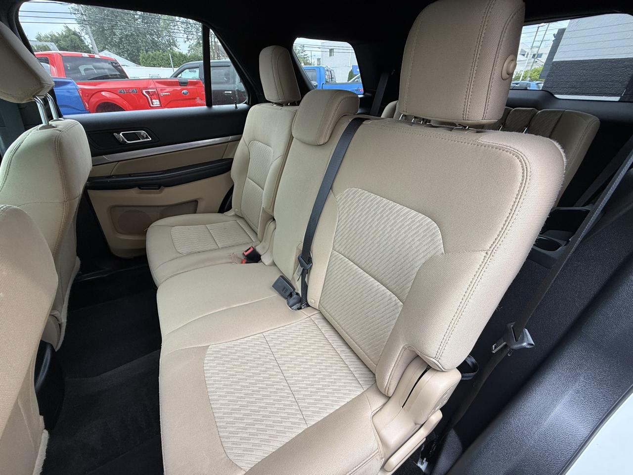Ford Explorer Base 4WD 2017