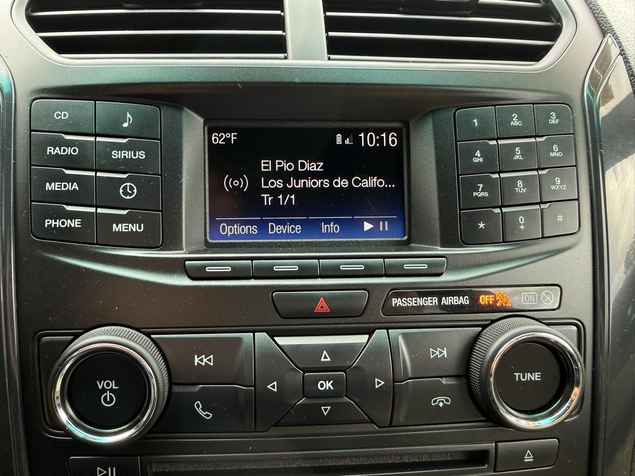 Ford Explorer Base 4WD 2017