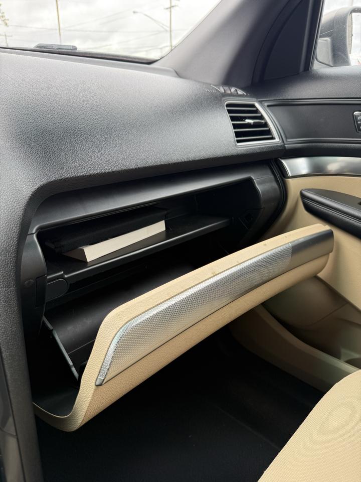 Ford Explorer Base 4WD 2017