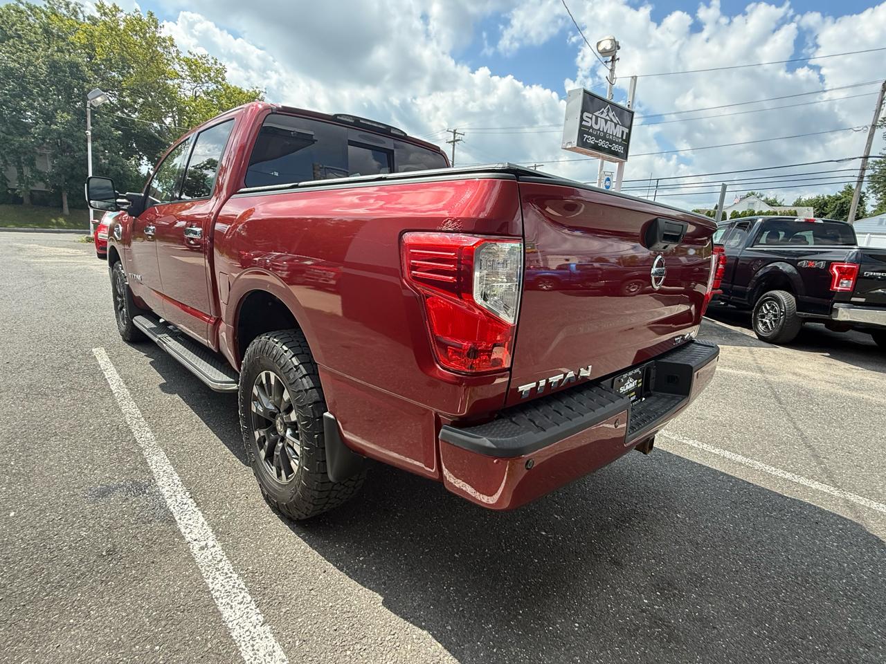 Nissan Titan  2017