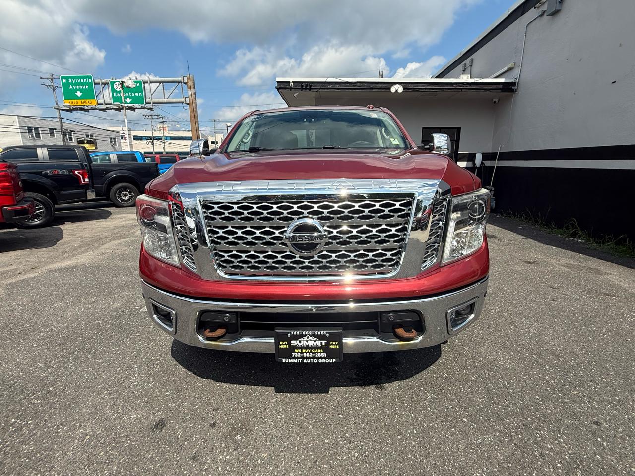Nissan Titan  2017