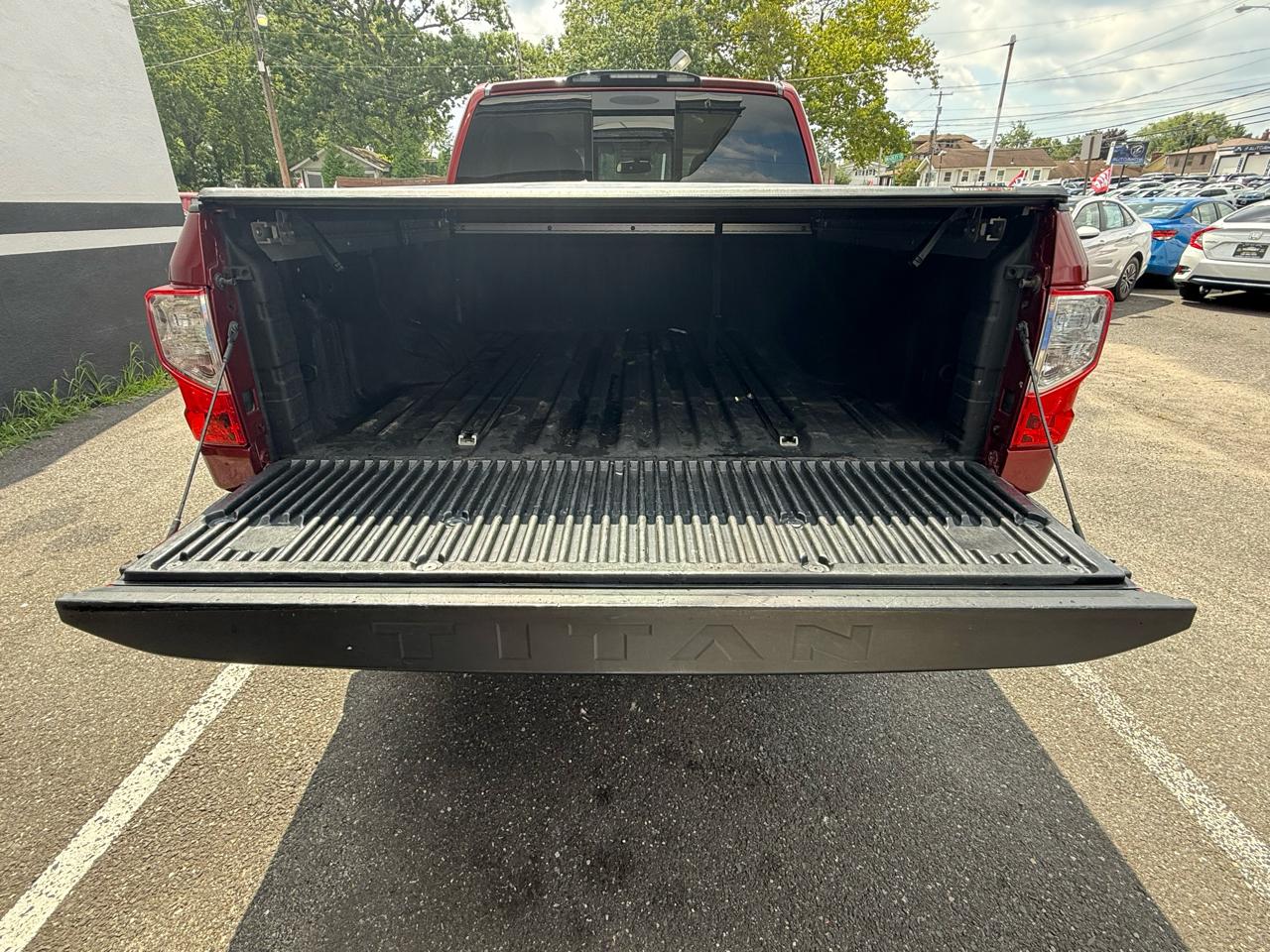 Nissan Titan  2017