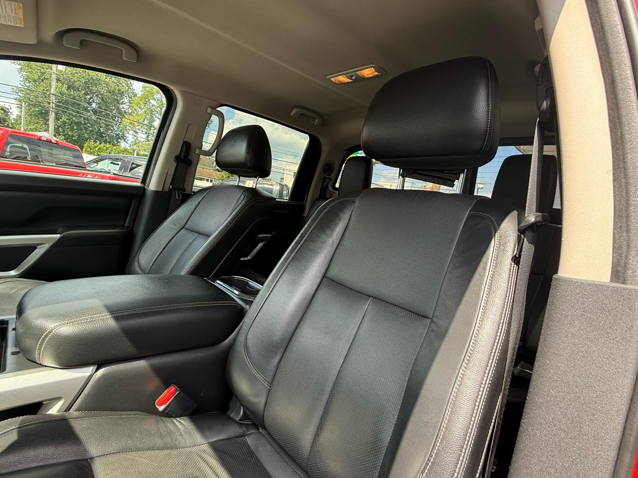 Nissan Titan  2017