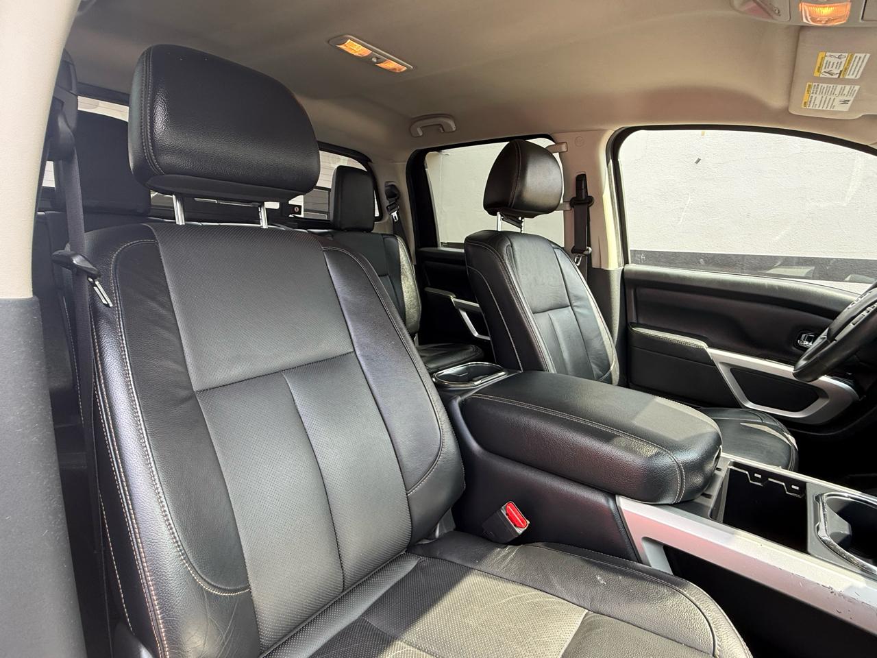 Nissan Titan  2017