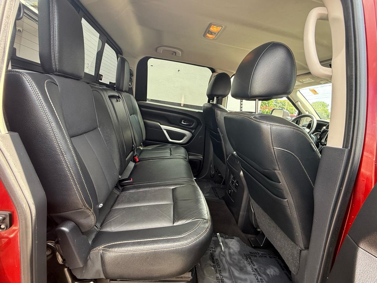 Nissan Titan  2017