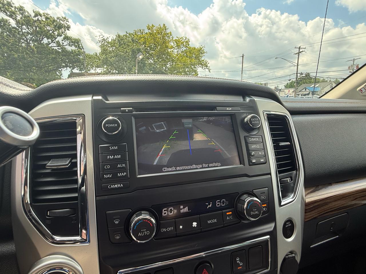 Nissan Titan  2017
