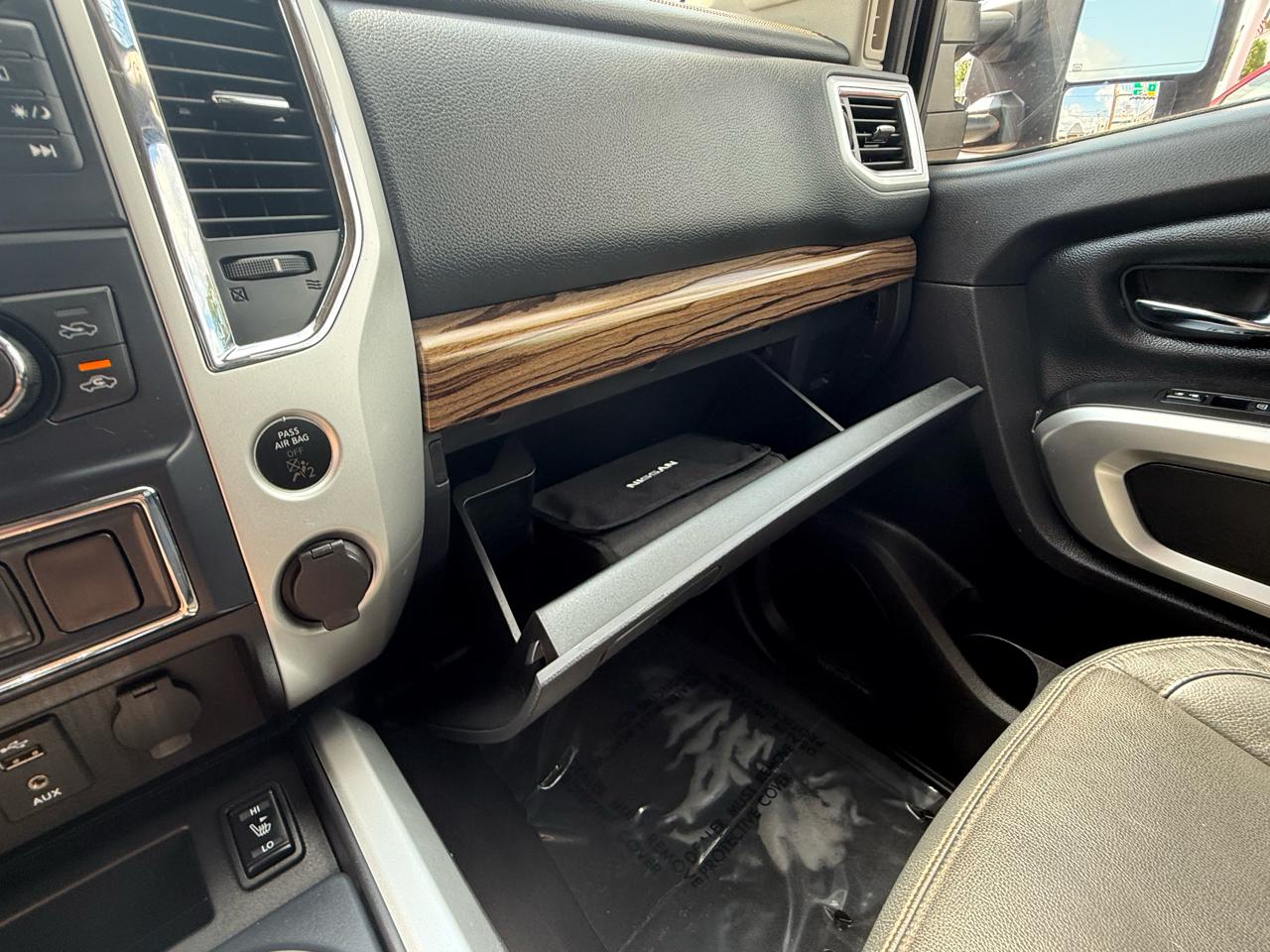 Nissan Titan  2017