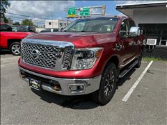2017 Nissan Titan 
