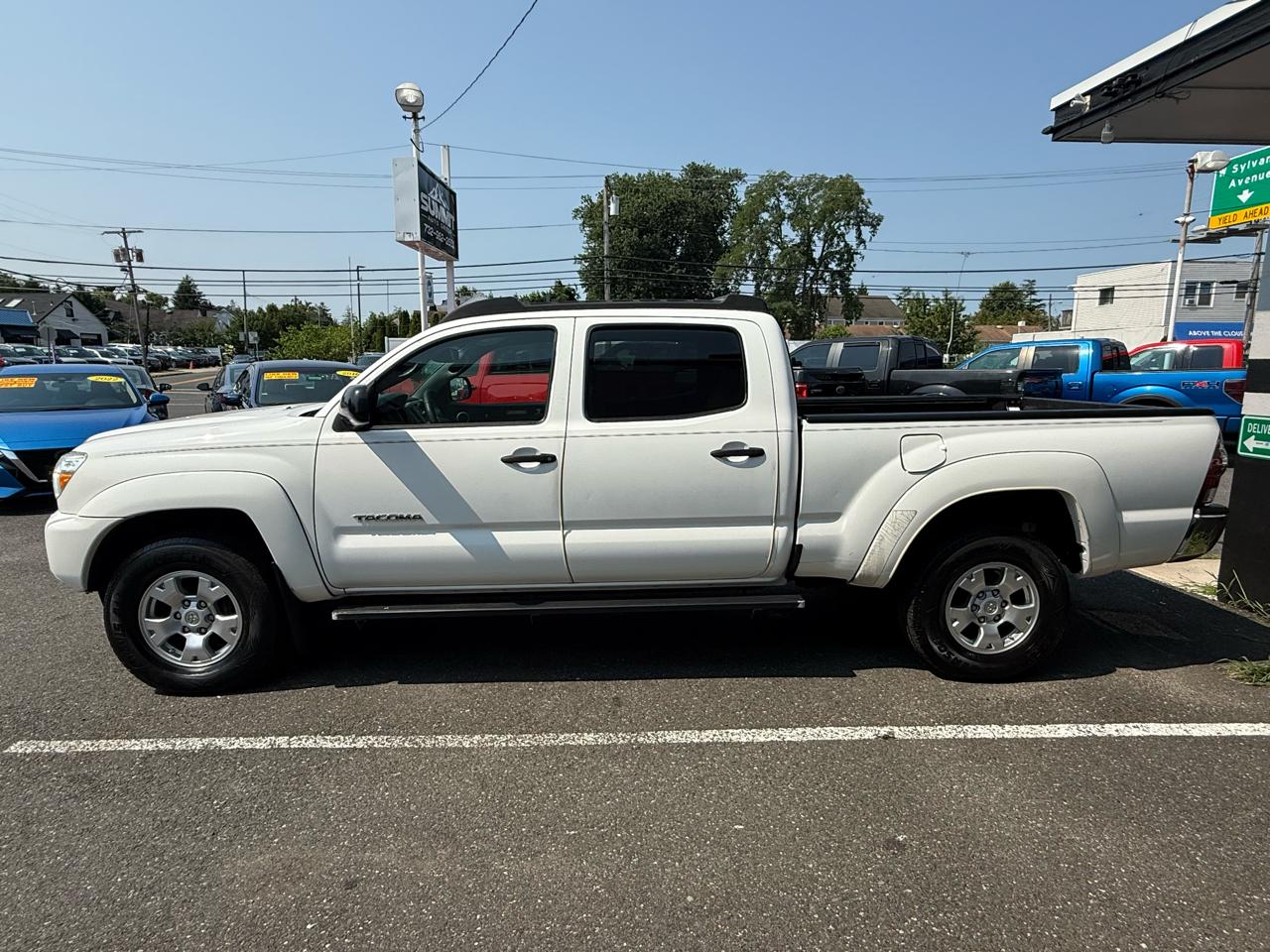 Toyota Tacoma Double Cab Long Bed V6 Auto 4WD 2012