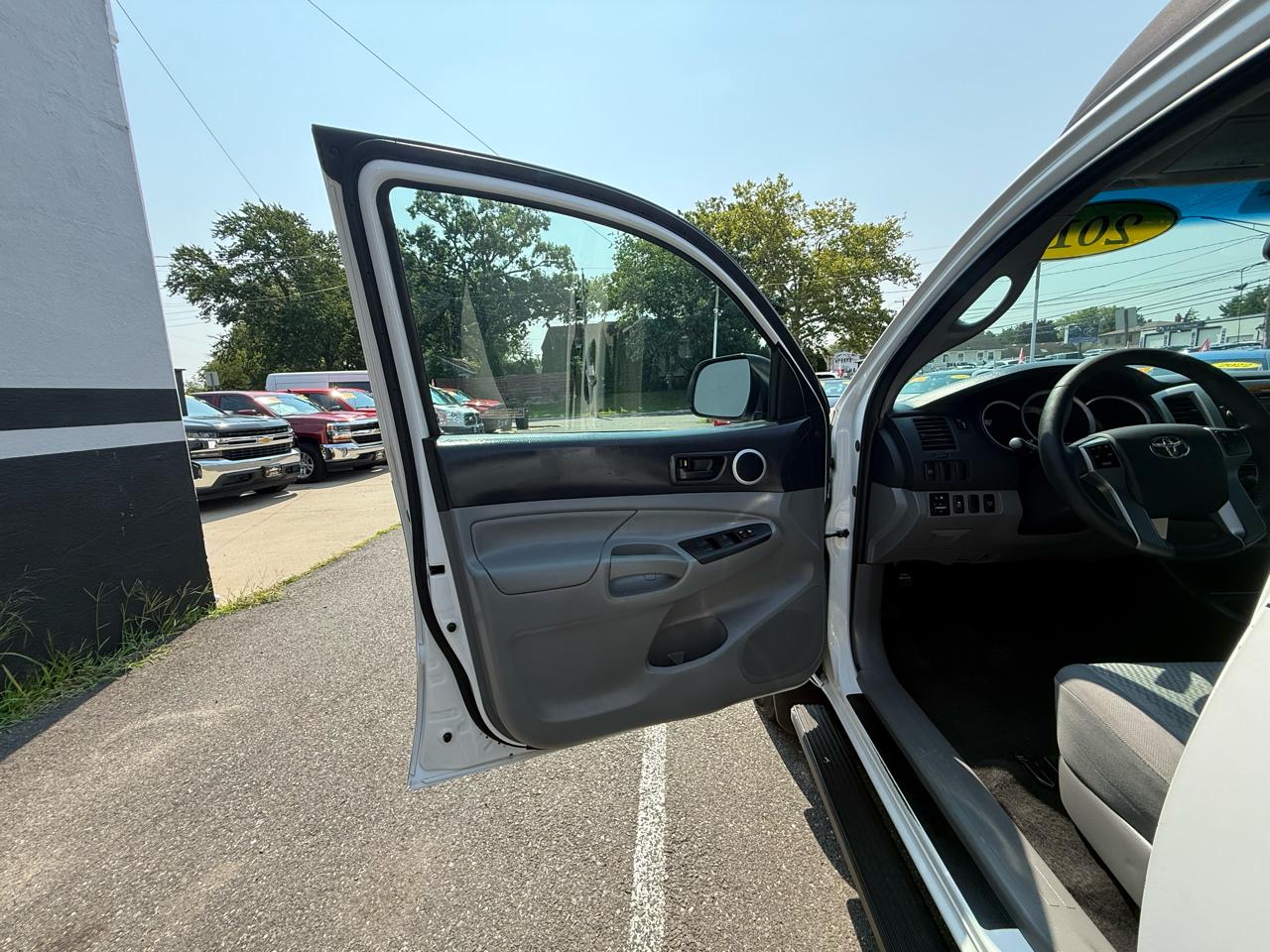 Toyota Tacoma Double Cab Long Bed V6 Auto 4WD 2012