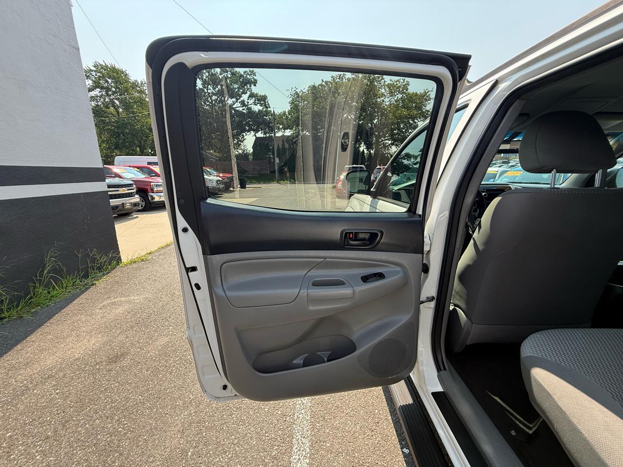 Toyota Tacoma Double Cab Long Bed V6 Auto 4WD 2012
