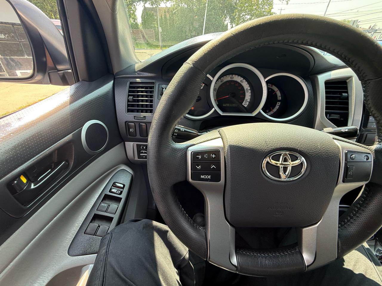 Toyota Tacoma Double Cab Long Bed V6 Auto 4WD 2012
