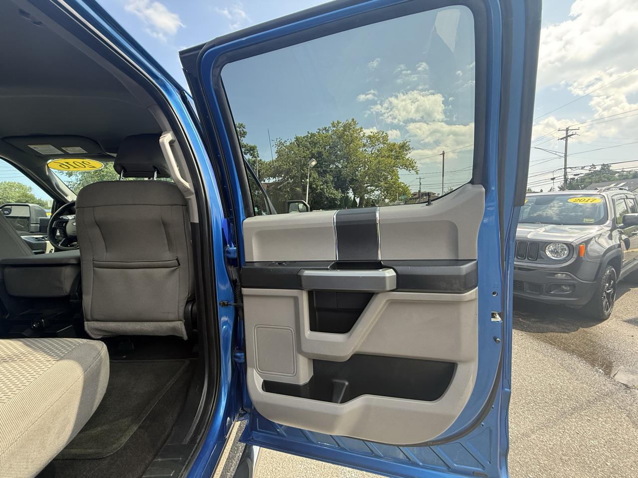 Ford F-150 XLT SuperCrew 5.5-ft. Bed 4WD 2016