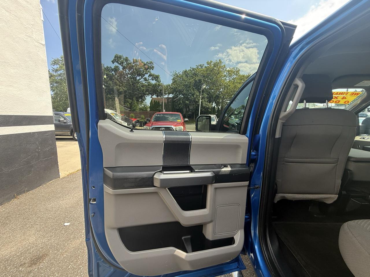 Ford F-150 XLT SuperCrew 5.5-ft. Bed 4WD 2016