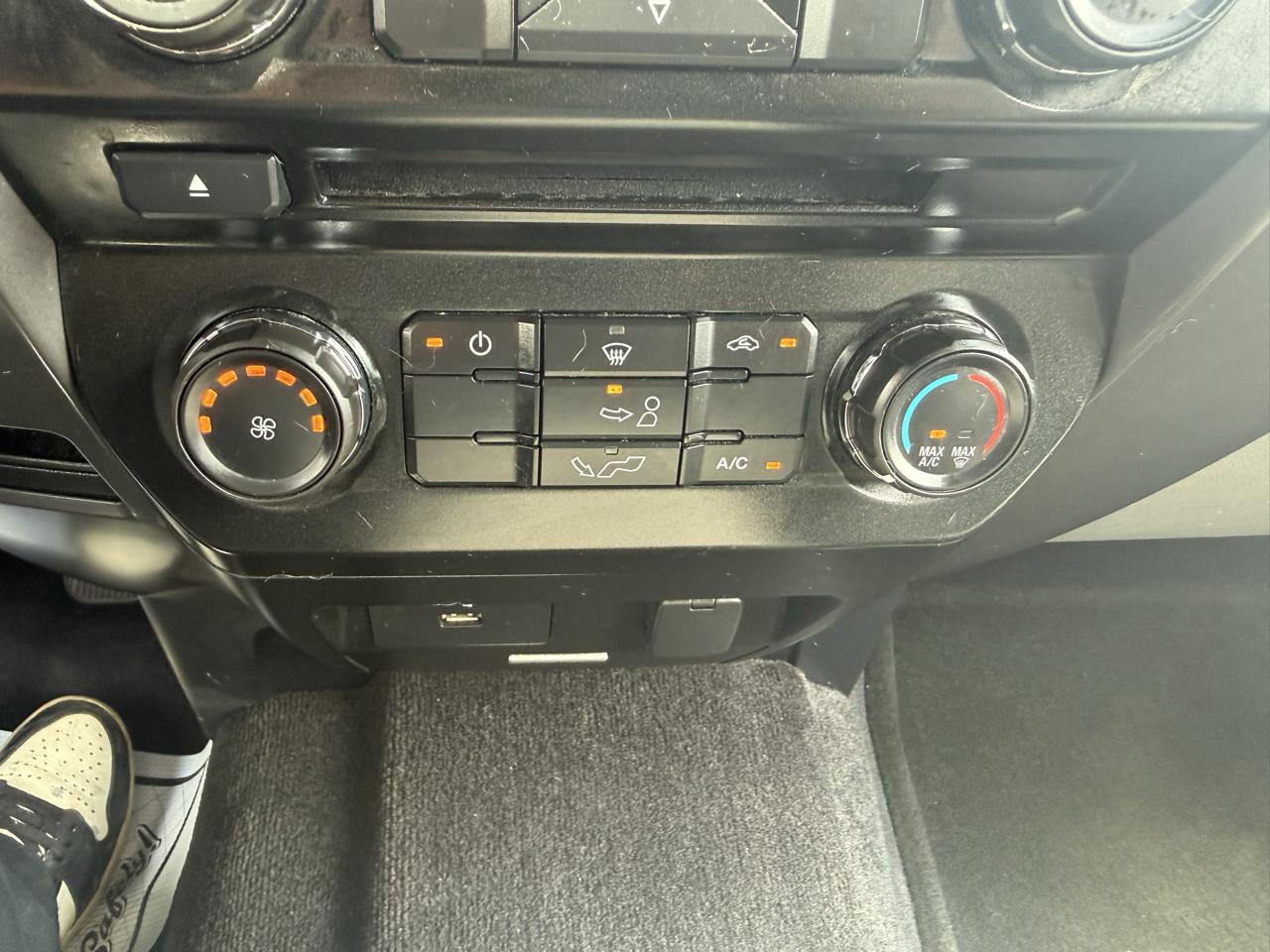 Ford F-150 XLT SuperCrew 5.5-ft. Bed 4WD 2016