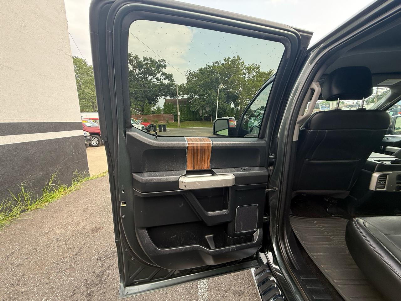 Ford F-150 Lariat SuperCrew 6.5-ft. Bed 4WD 2015