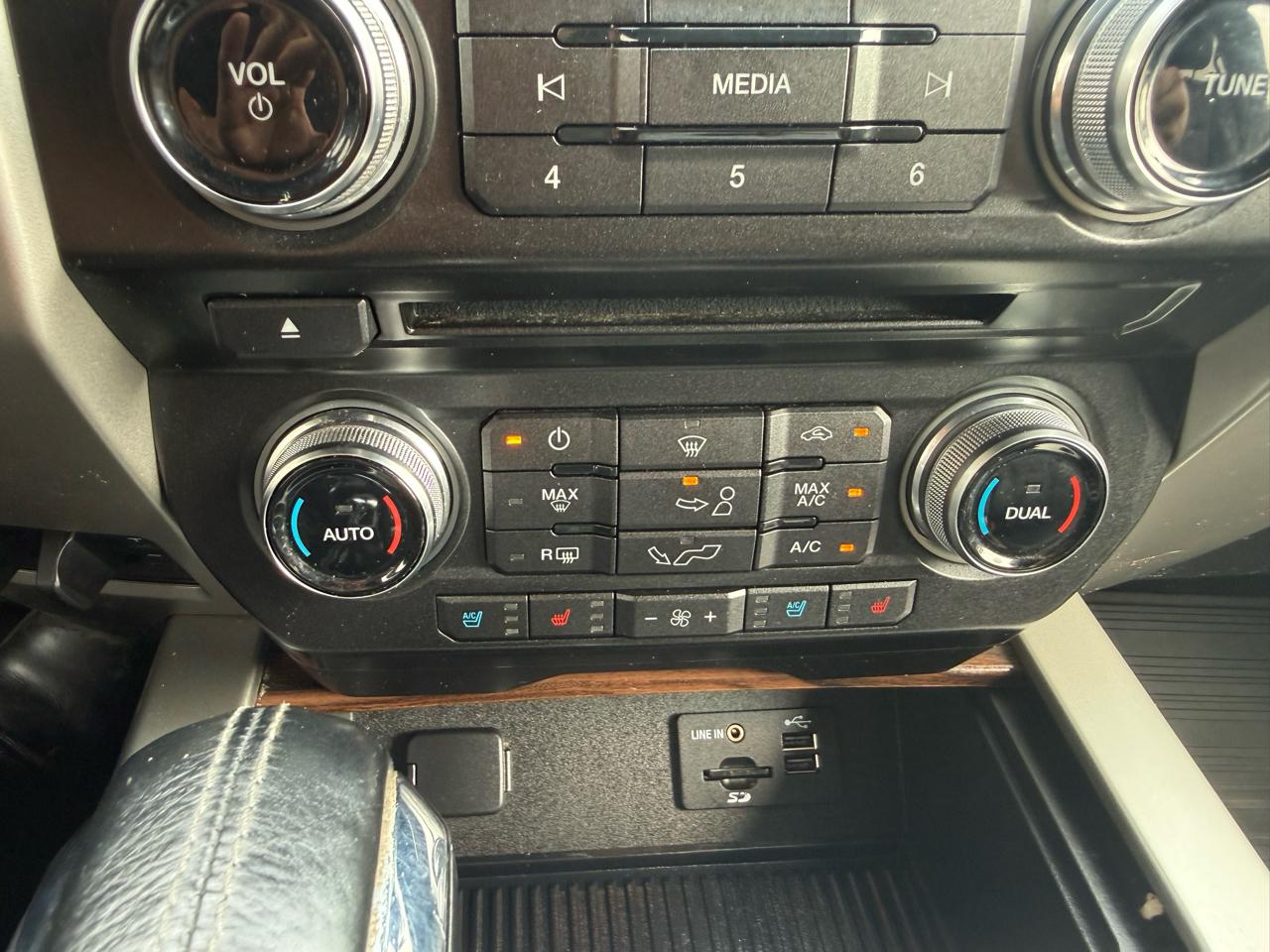 Ford F-150 Lariat SuperCrew 6.5-ft. Bed 4WD 2015