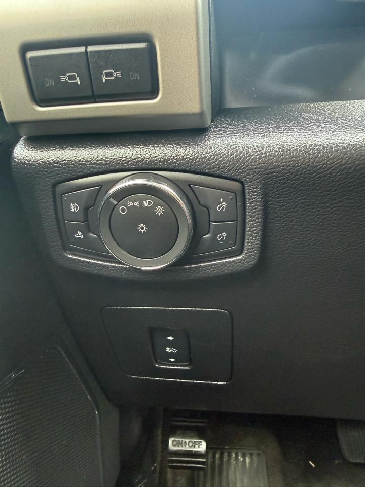 Ford F-150 Lariat SuperCrew 6.5-ft. Bed 4WD 2015