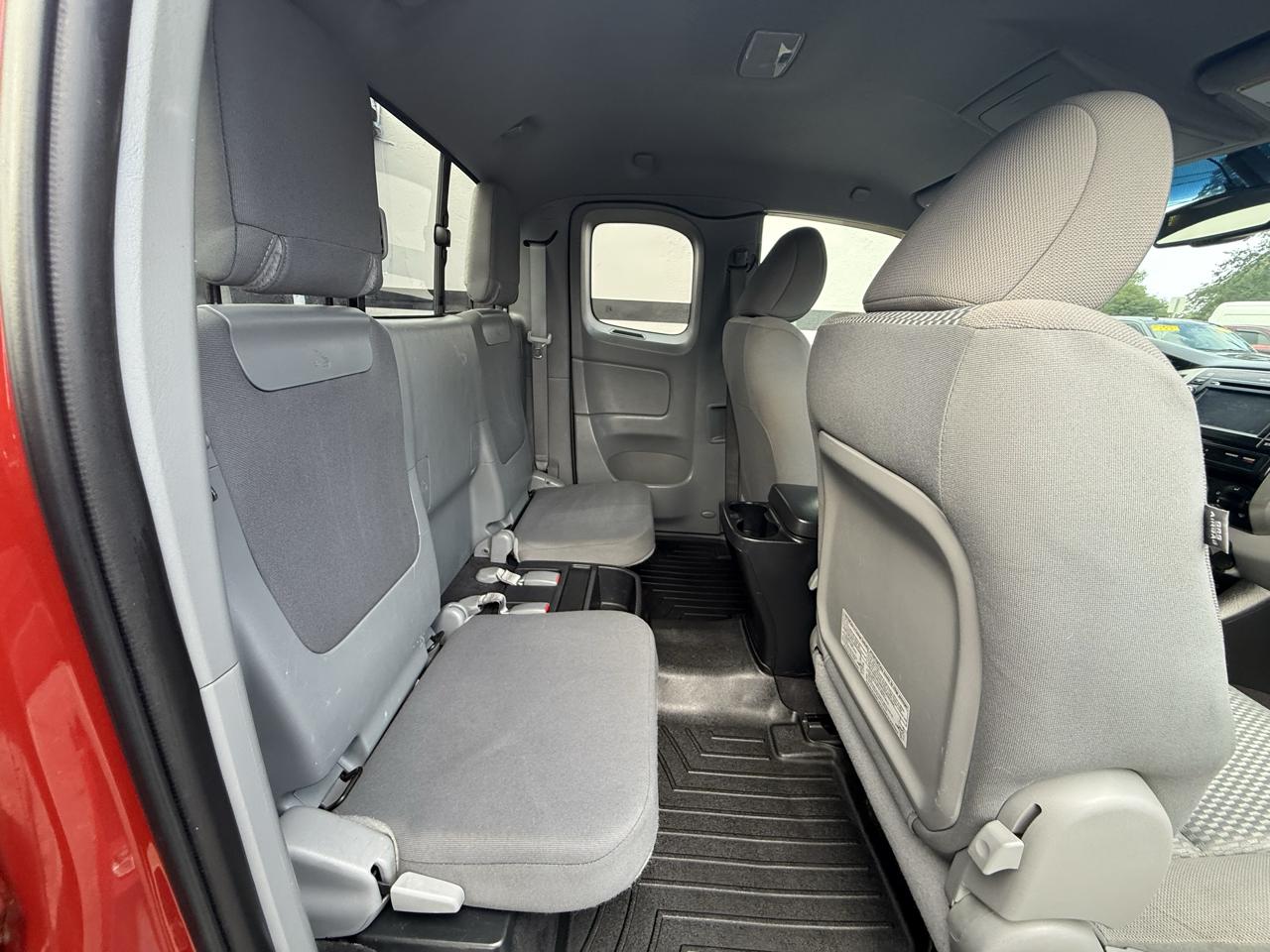 Toyota Tacoma Access Cab V6 Auto 4WD 2013
