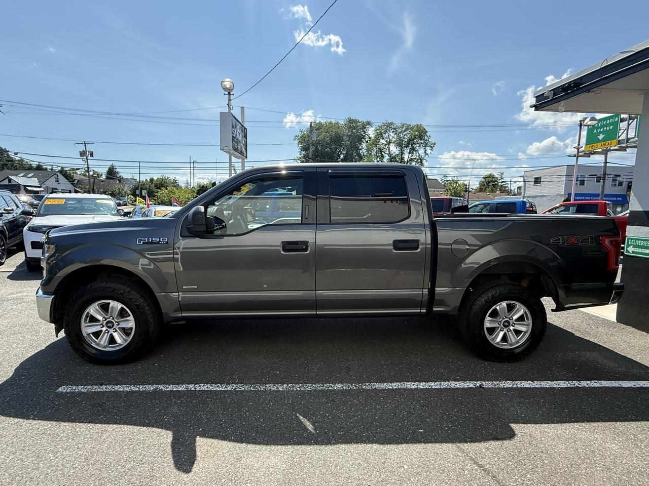 Ford F-150 XLT SuperCrew 6.5-ft. Bed 4WD 2017