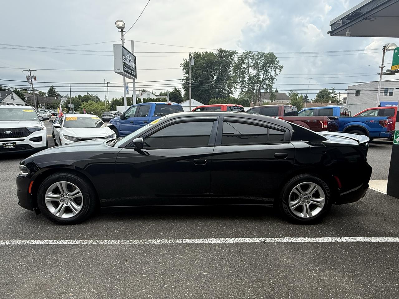 Dodge Charger SE 2016