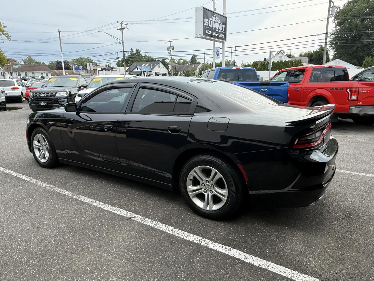 Dodge Charger SE 2016