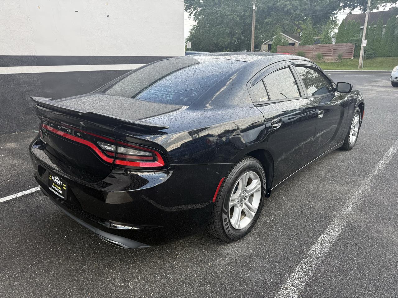 Dodge Charger SE 2016