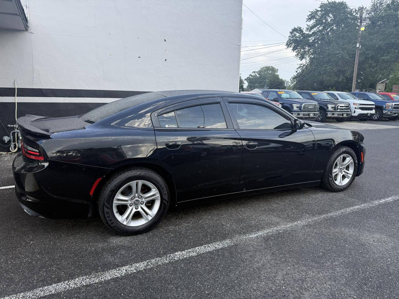 Dodge Charger SE 2016