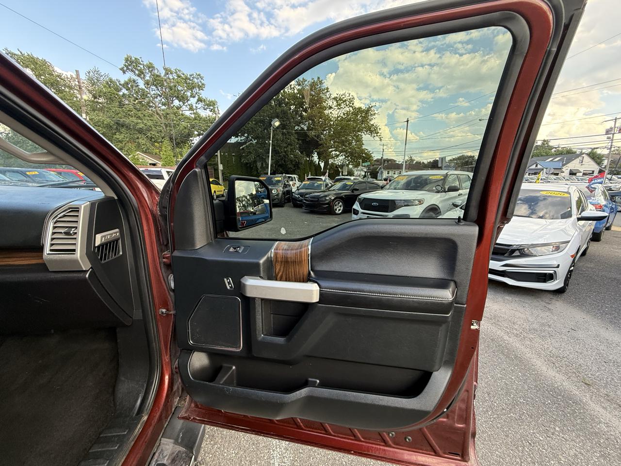 Ford F-150 Lariat SuperCrew 5.5-ft. Bed 4WD 2016