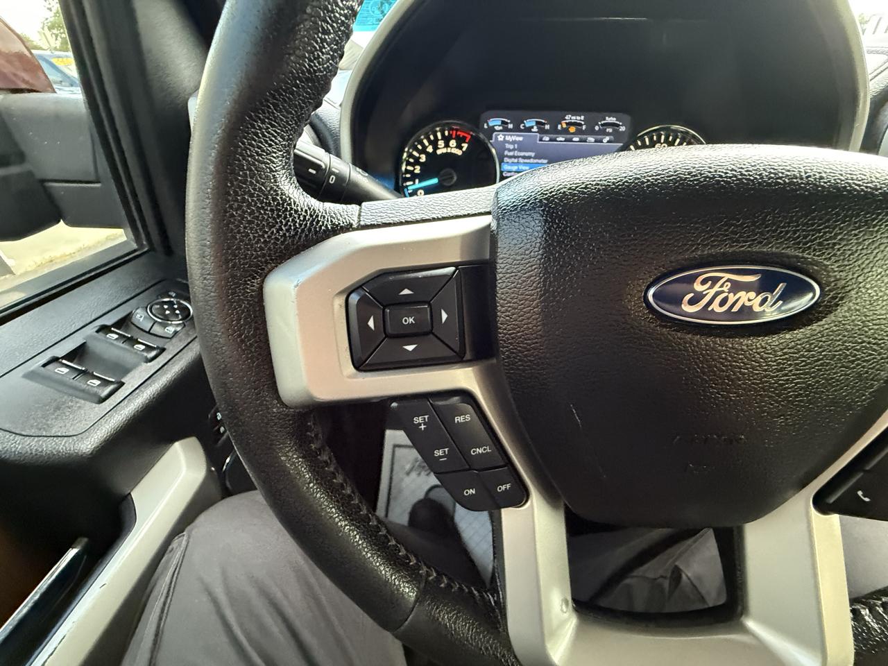 Ford F-150 Lariat SuperCrew 5.5-ft. Bed 4WD 2016