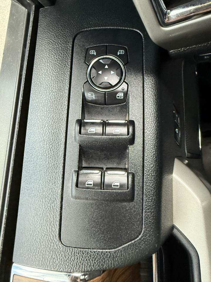 Ford F-150 Lariat SuperCrew 5.5-ft. Bed 4WD 2016