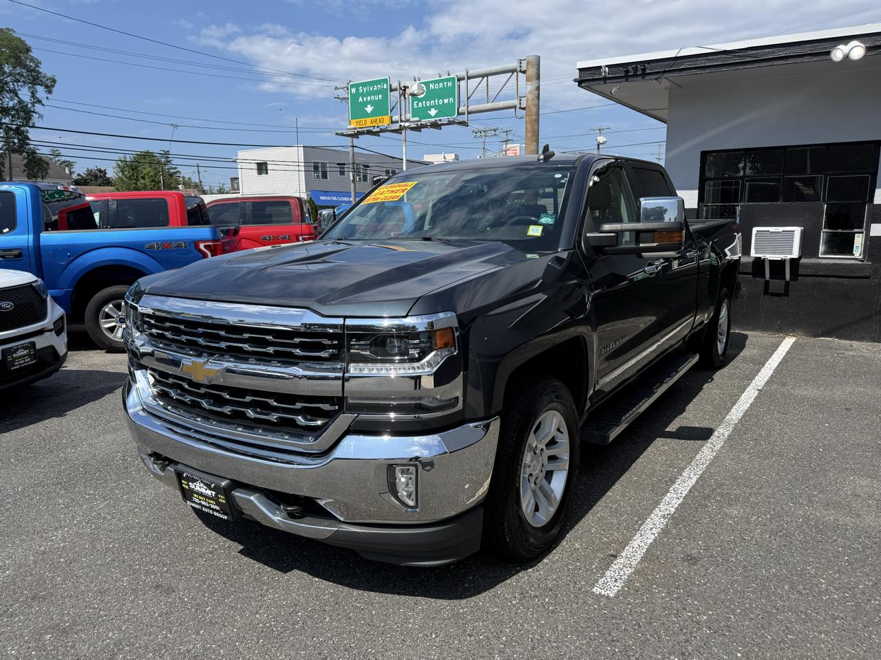 2018 Chevrolet Silverado 1500 LTZ Crew Cab 4WD