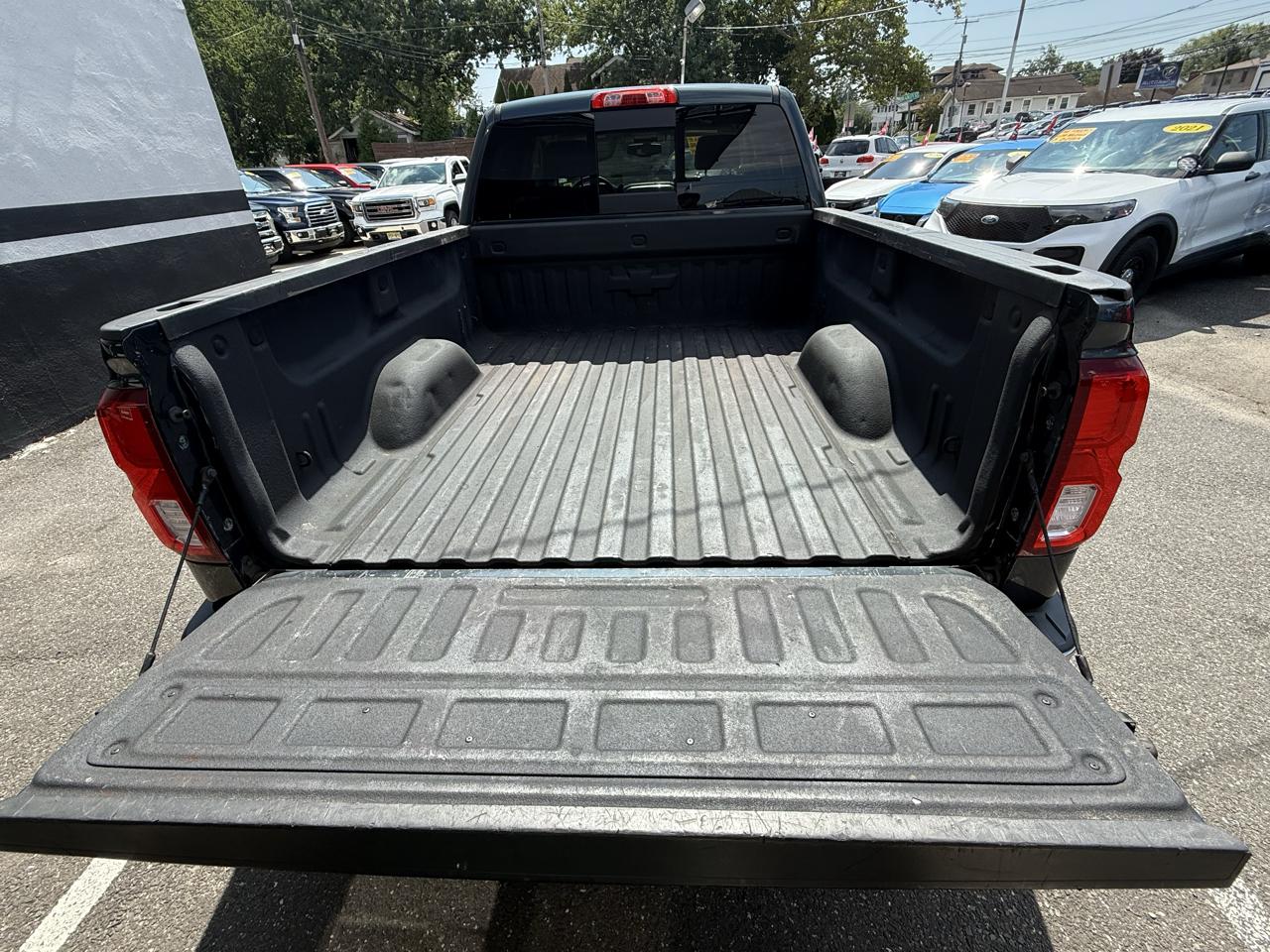 Chevrolet Silverado 1500 LTZ Crew Cab 4WD 2018