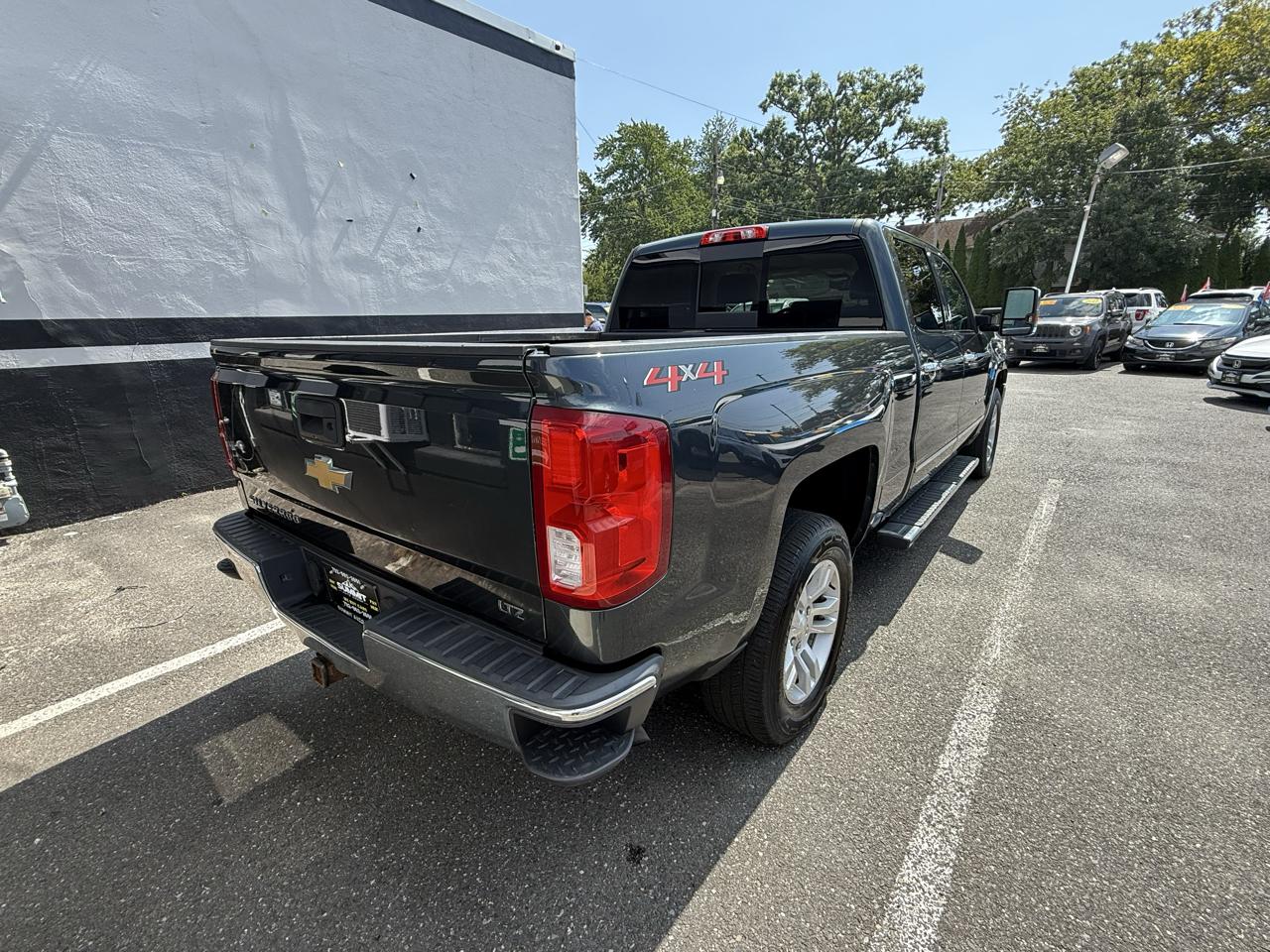 Chevrolet Silverado 1500 LTZ Crew Cab 4WD 2018