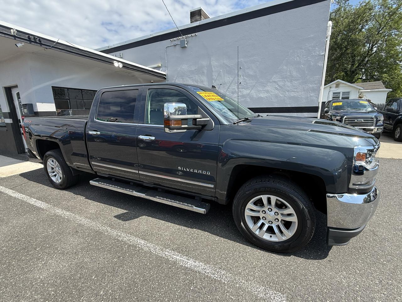 Chevrolet Silverado 1500 LTZ Crew Cab 4WD 2018