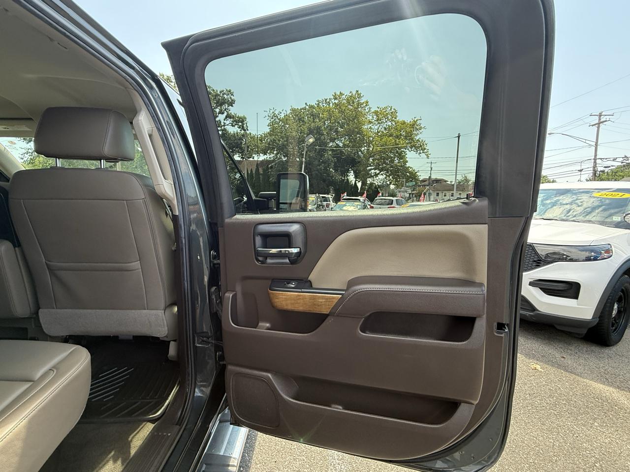 Chevrolet Silverado 1500 LTZ Crew Cab 4WD 2018