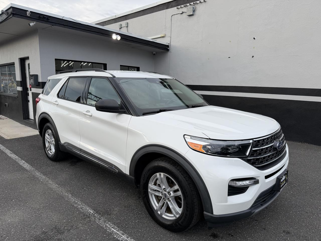 Ford Explorer XLT AWD 2021