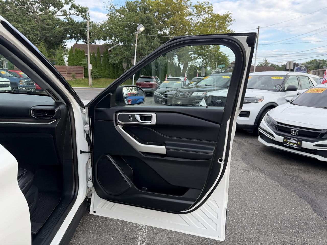 Ford Explorer XLT AWD 2021