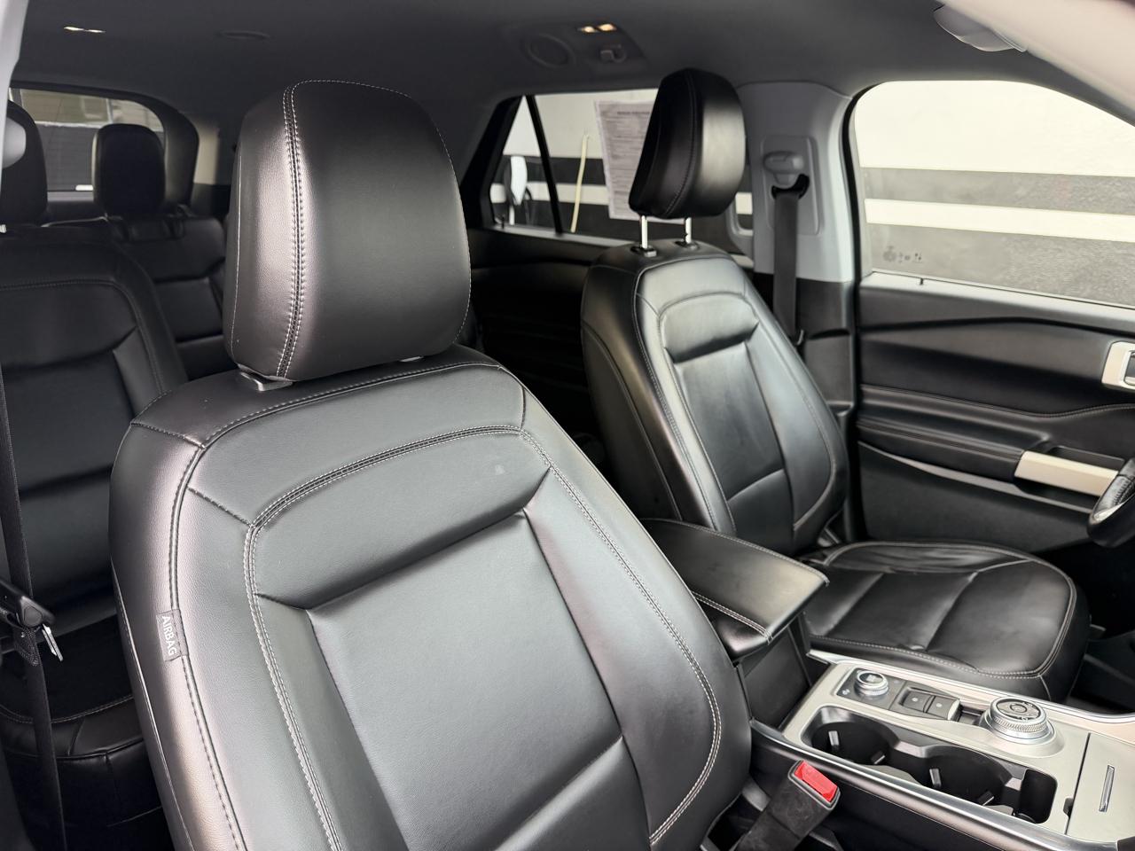 Ford Explorer XLT AWD 2021