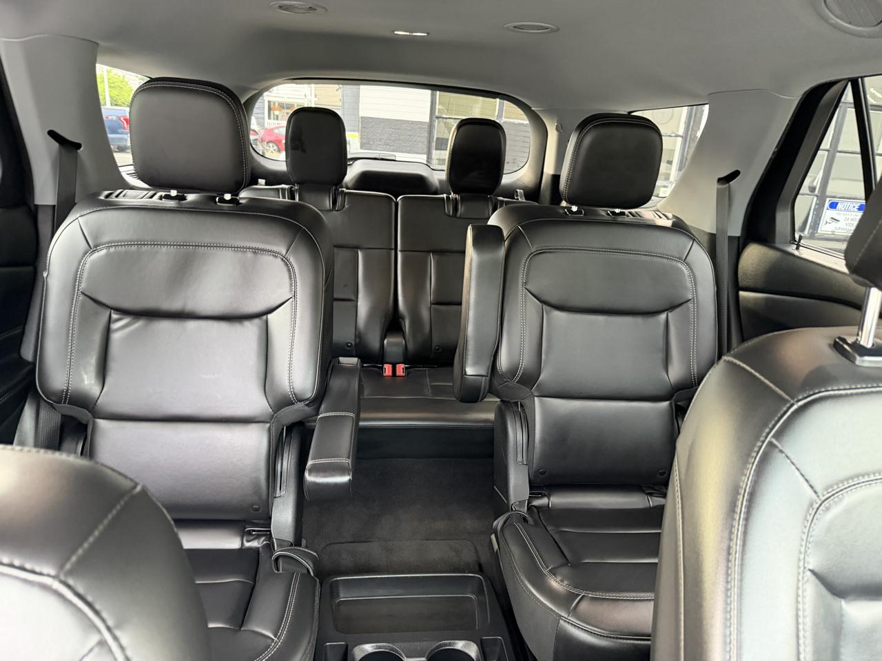 Ford Explorer XLT AWD 2021